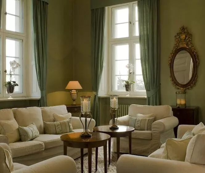 Schlosshotel Burg Schlitz