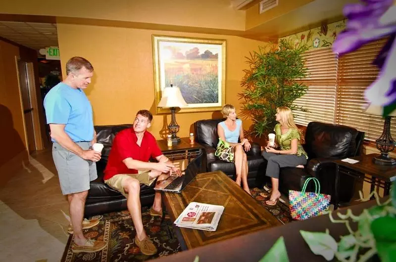 בית מלון כפרי Sea Crest Oceanfront Resort