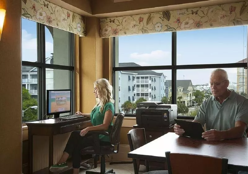 בית מלון כפרי Sea Crest Oceanfront Resort