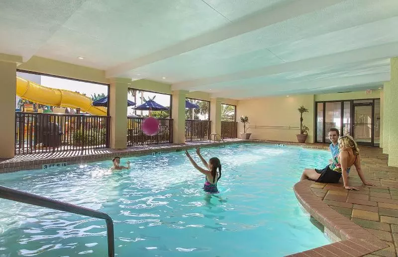 בית מלון כפרי Sea Crest Oceanfront Resort