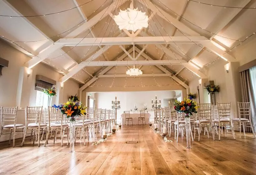 Отель Stoke Place  Part Of The Cairn Collection