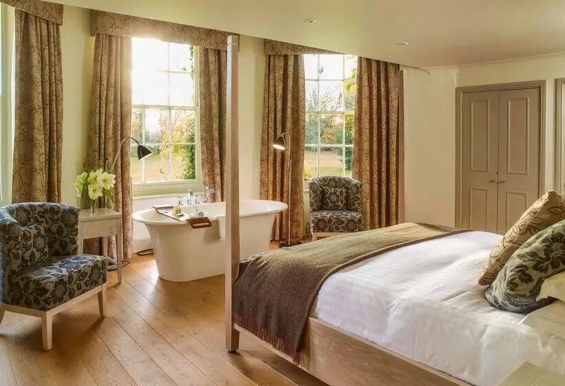 Отель Stoke Place  Part Of The Cairn Collection