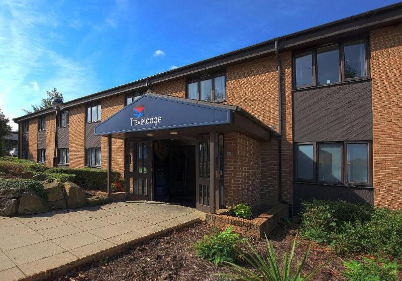 酒店 Travelodge Wellingborough Rushden