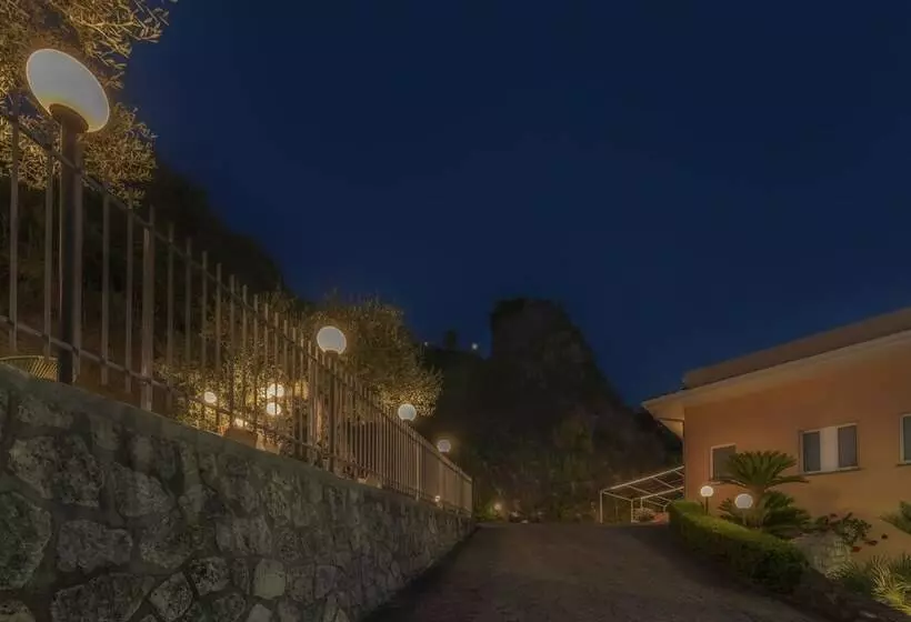 Aamiaismajoitus (B&B) La Risacca Relais