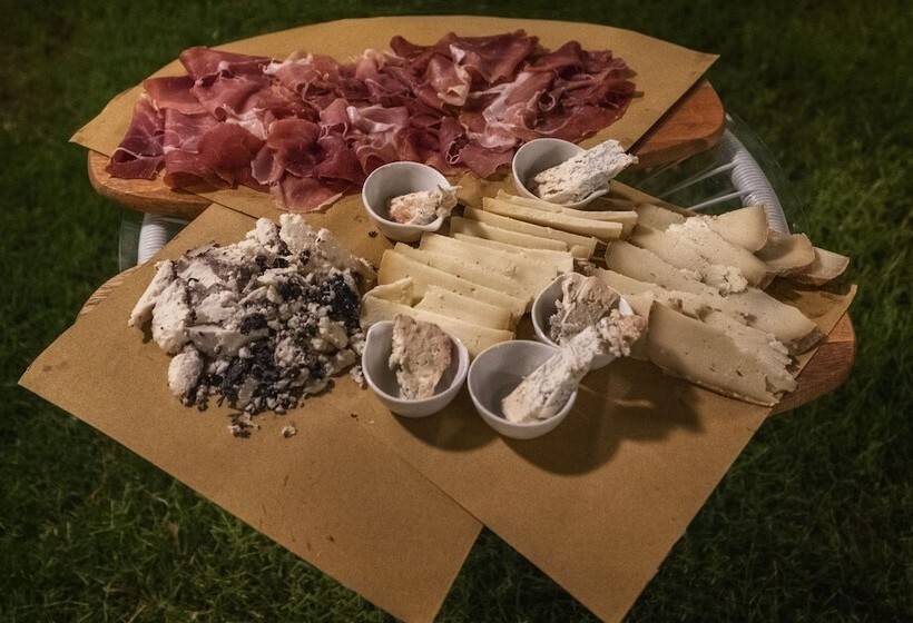 مبيت وإفطار La Risacca Relais