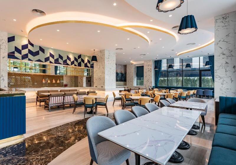 هتل Mövenpick Living West Hanoi