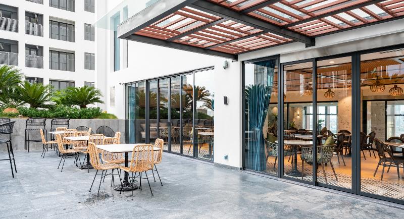 هتل Mövenpick Living West Hanoi