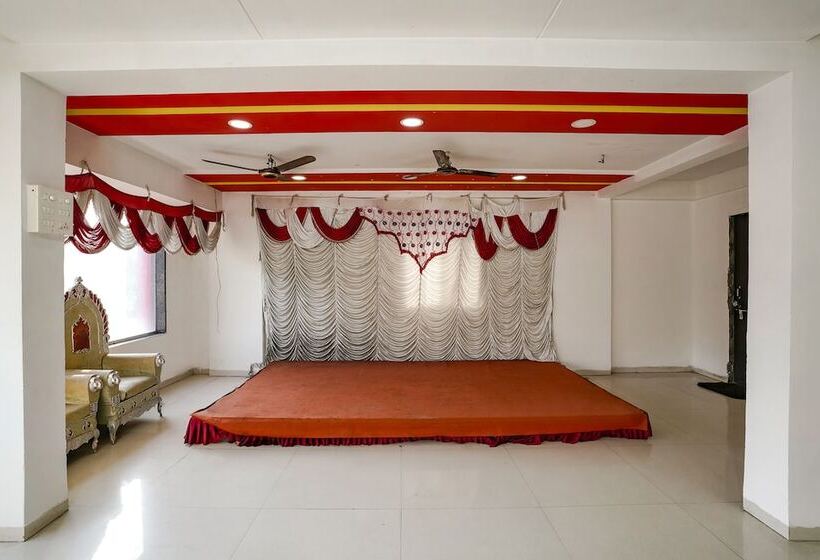 هتل Fabexpress Rama Palace