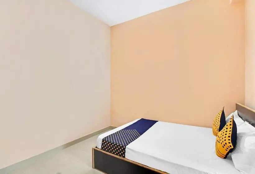 ホテル Spot On 61415 Sitara Grand Lodge
