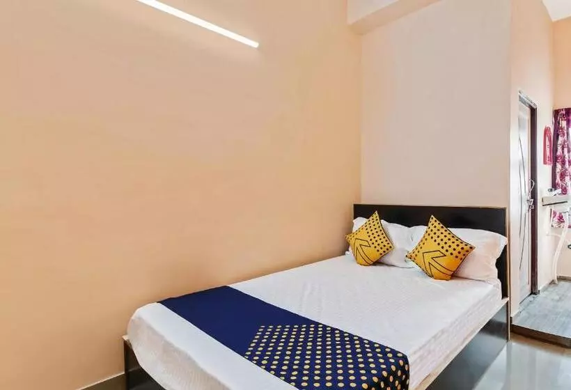 ホテル Spot On 61415 Sitara Grand Lodge