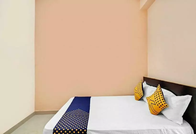 ホテル Spot On 61415 Sitara Grand Lodge