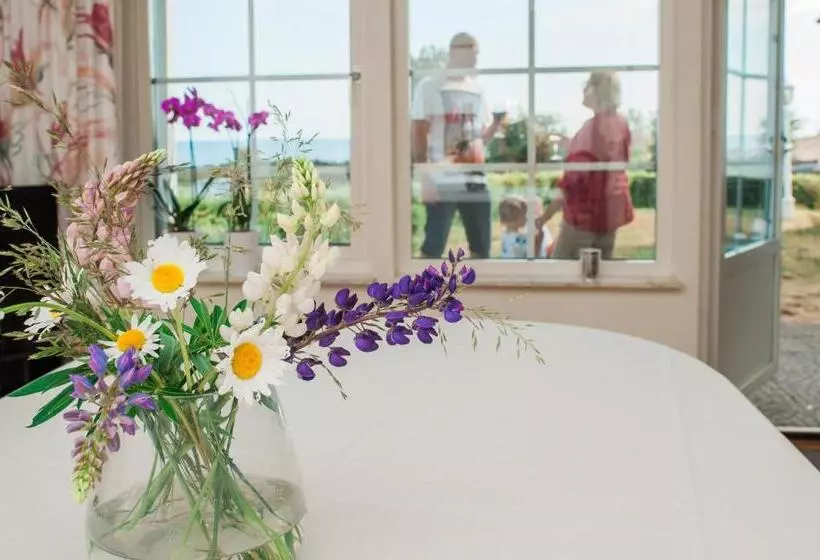 Löderup Strandbad Hotell Och Restaurang