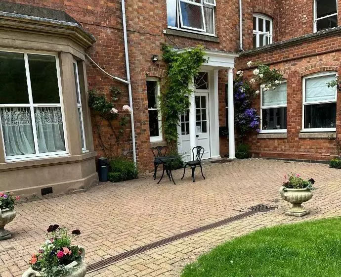 پانسیون Coundon Lodge Coventry