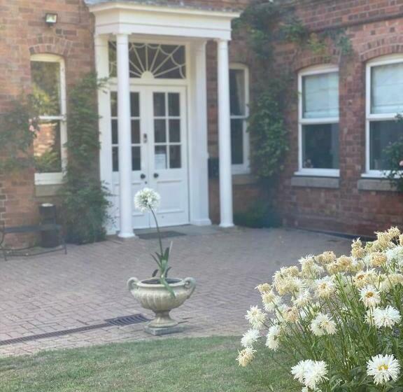 פנסיון Coundon Lodge Coventry