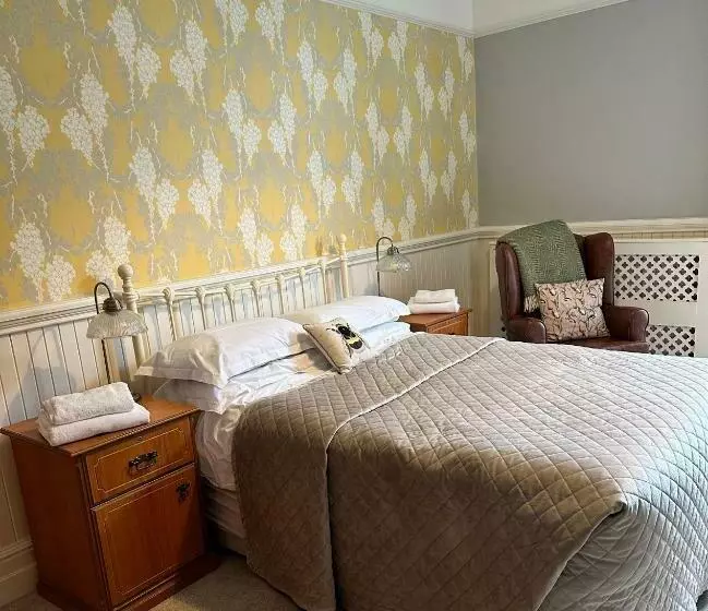 پانسیون Coundon Lodge Coventry
