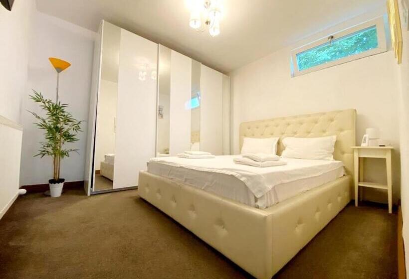 پانسیون Green Hill Villa