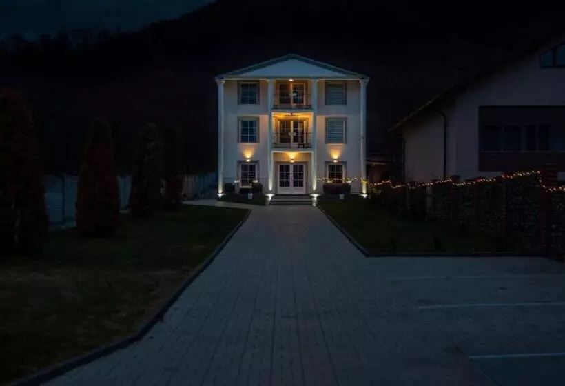 Majatalo Green Hill Villa