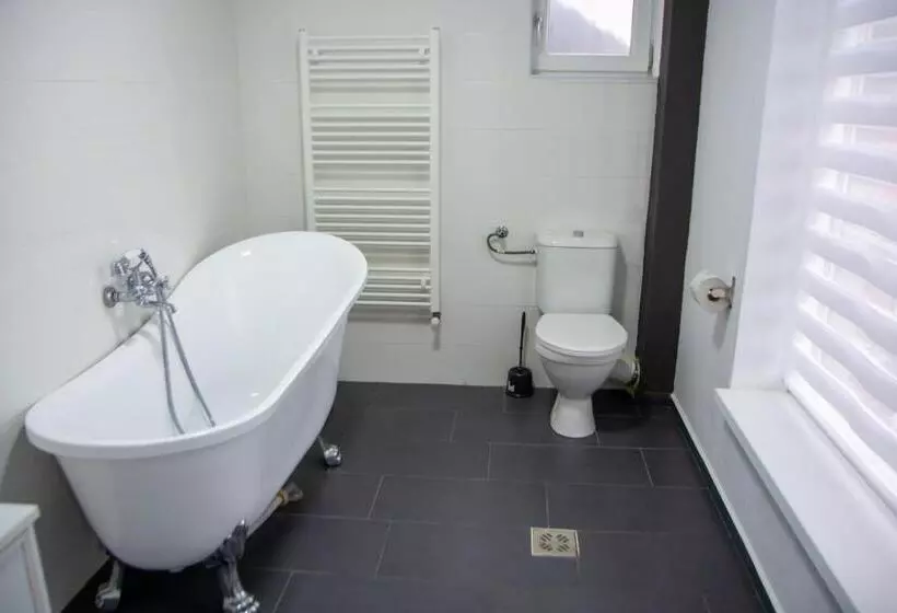 Majatalo Green Hill Villa