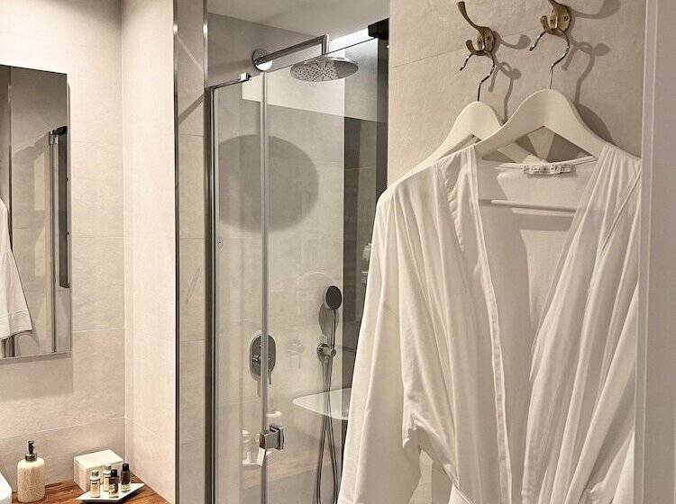 بنسيون Hostal Del Vino La Costera