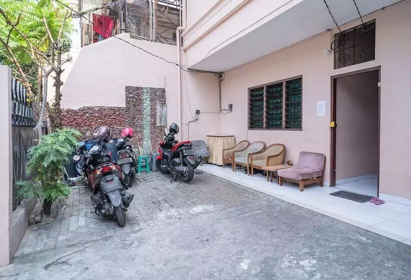 ペンション Koolkost Near Golden Truly Mall