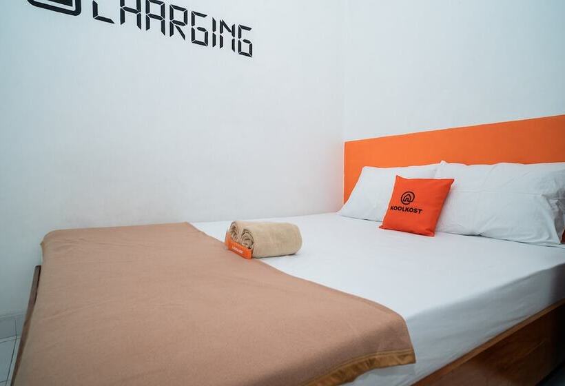 פנסיון Koolkost Near Golden Truly Mall