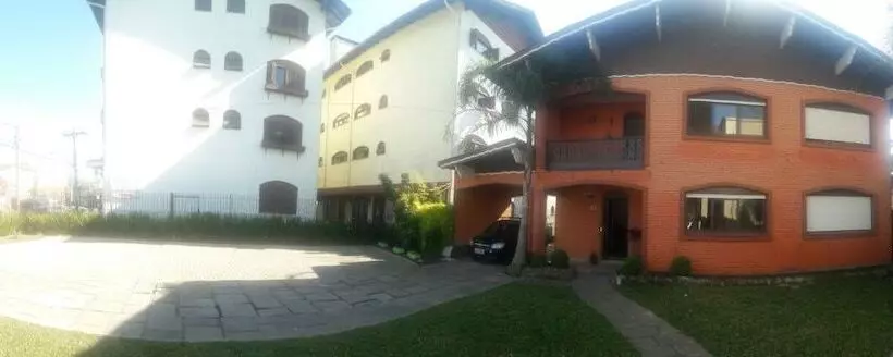 Hostel E Suites Scheckinah
