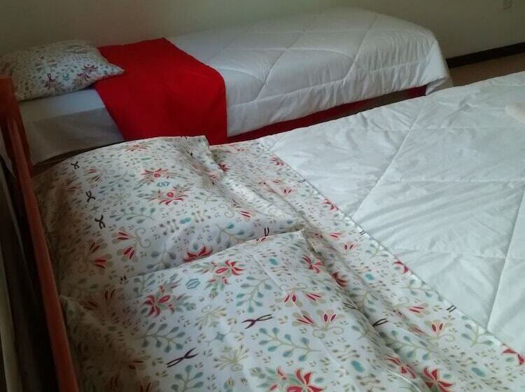 Hostel E Suites Scheckinah