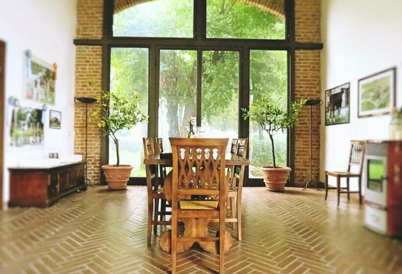 هتل Agriturismo Cascina Nuova