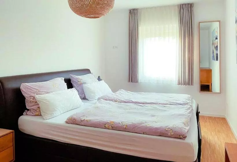 Hotelli Gästehaus Juhl