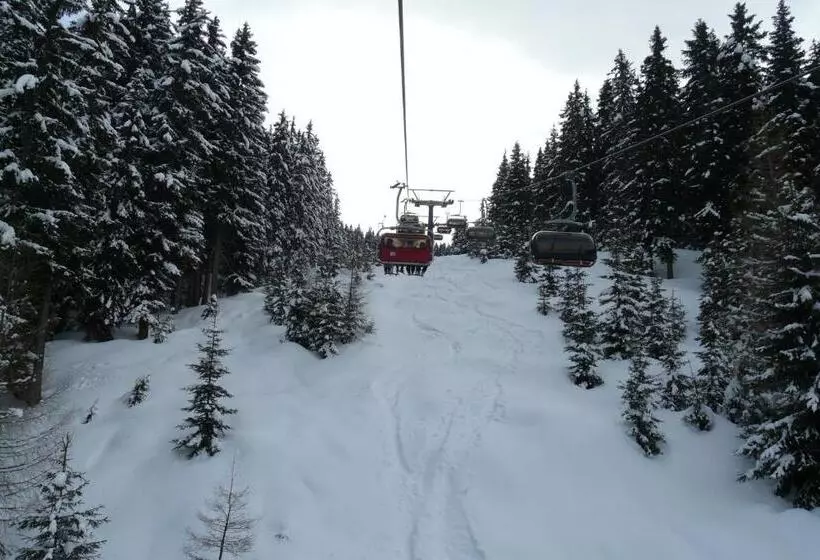 Hotelli Larchhof Ratschings