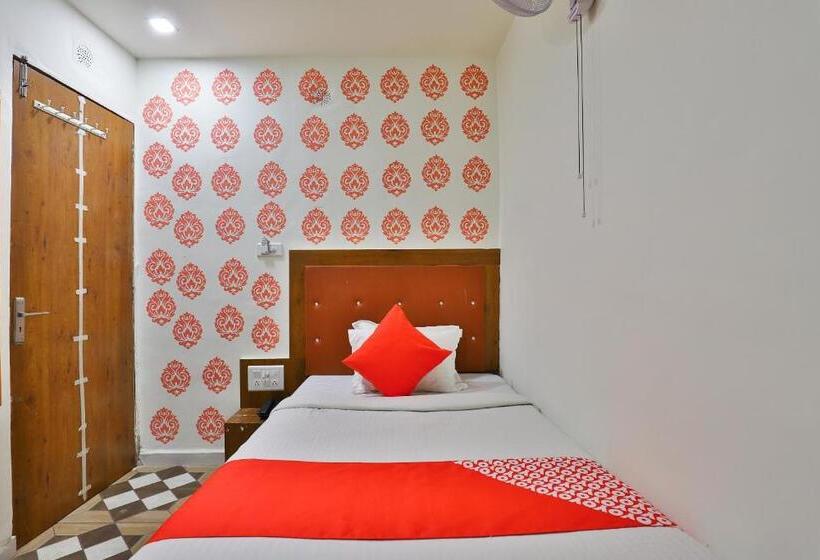 Hotell Oyo 30712 Surya