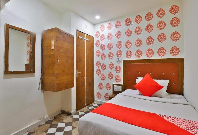 Hotell Oyo 30712 Surya