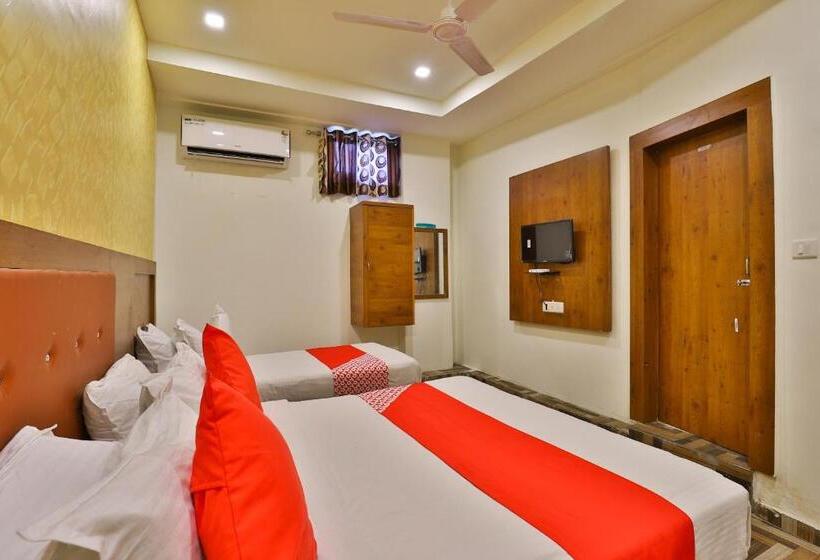 Hotell Oyo 30712 Surya