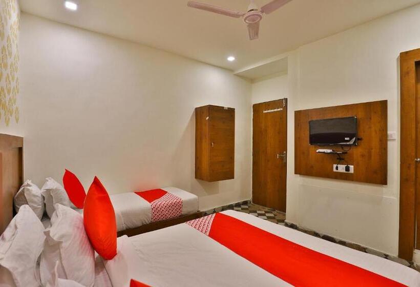 Hotell Oyo 30712 Surya