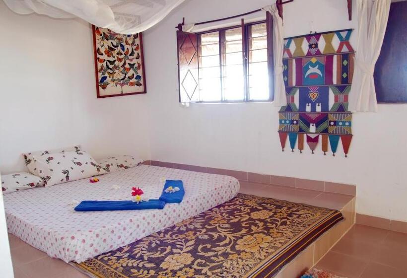 בית מלון כפרי Paradise Beach Bungalows