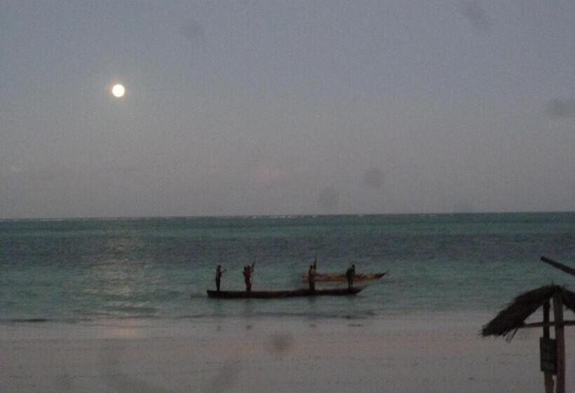 בית מלון כפרי Paradise Beach Bungalows