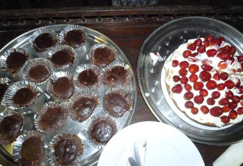 בית מלון כפרי Paradise Beach Bungalows