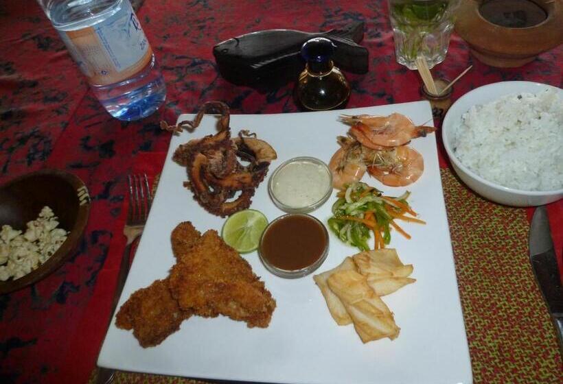 בית מלון כפרי Paradise Beach Bungalows