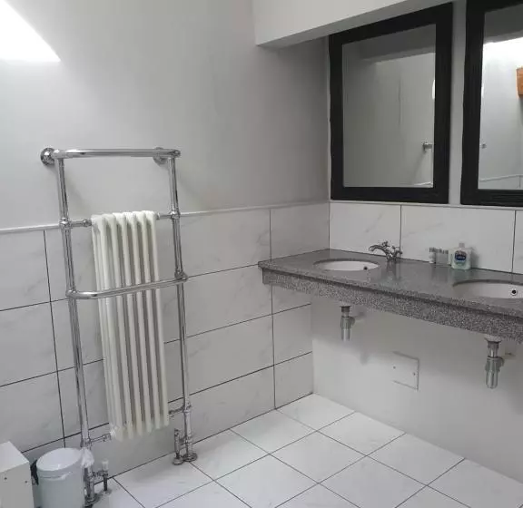 ホテル The Pennine Inn