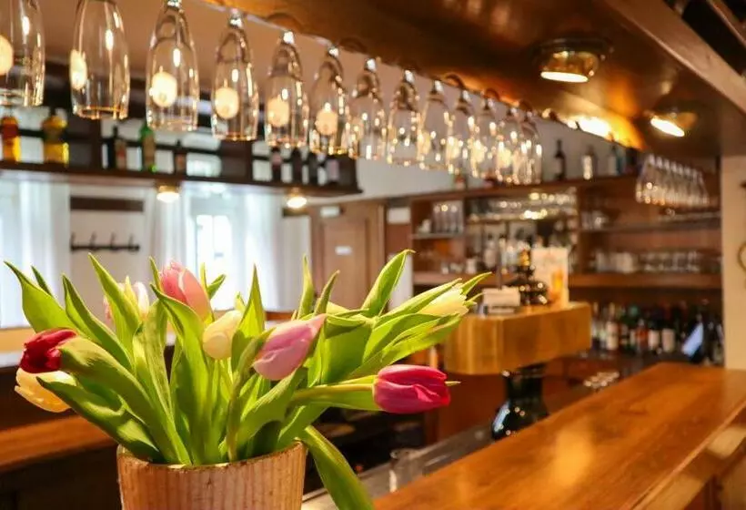 Hotelli Rehlinger Hof