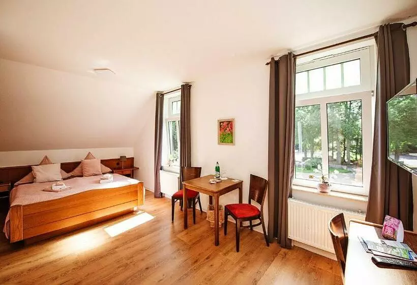 Hotelli Rehlinger Hof