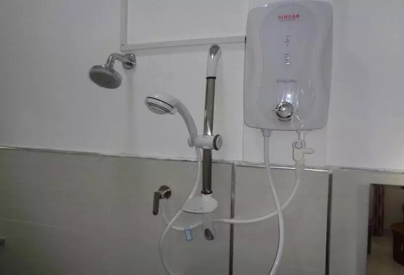 Hotelli Riverdale Holiday Inn