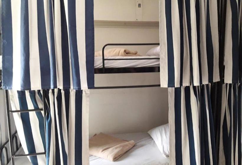 Oyo 695 Bcd 58 Ohana Hostel