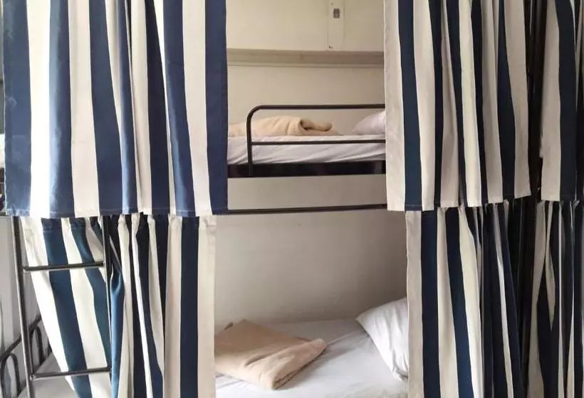 Oyo 695 Bcd 58 Ohana Hostel