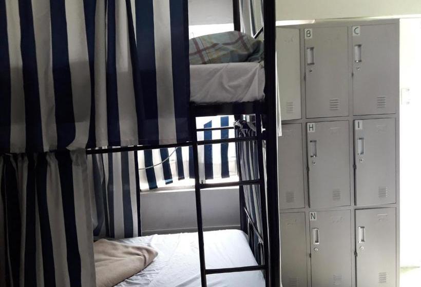 Oyo 695 Bcd 58 Ohana Hostel