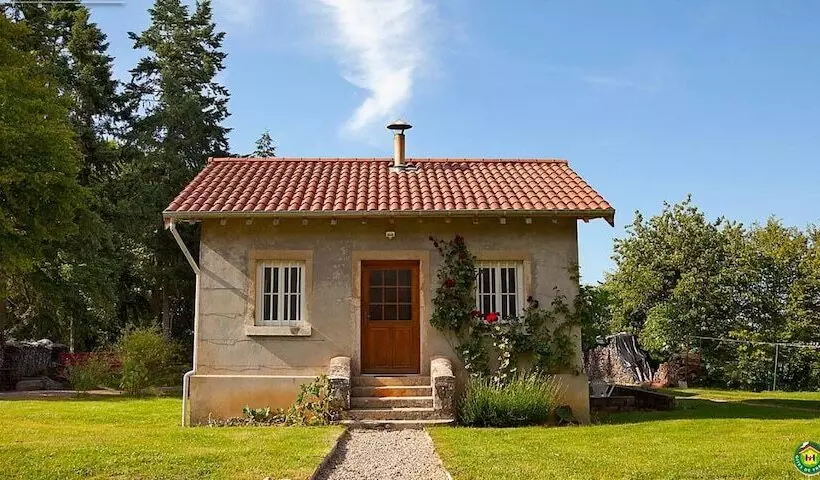 Majatalo Château De Joyeux  Gîtes