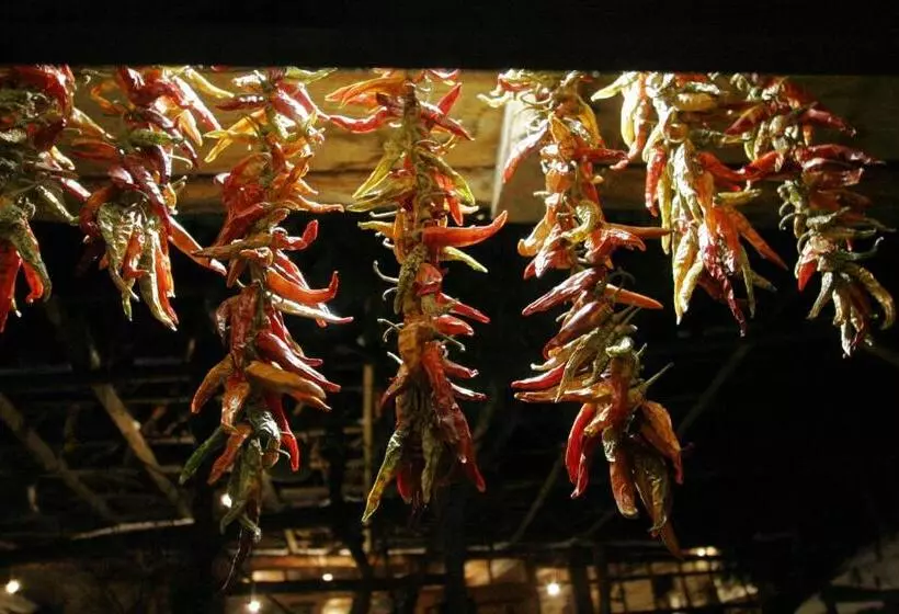 ペンション Kruchma Bratyata Guest House