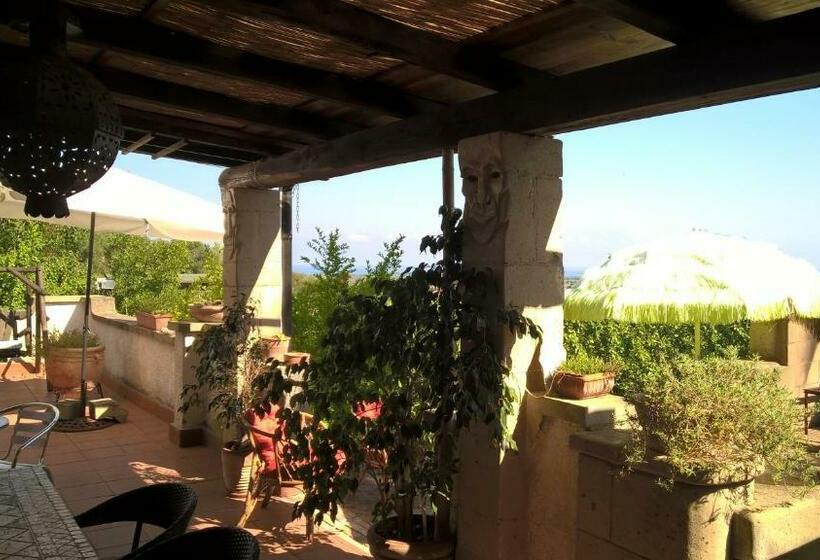 مبيت وإفطار Villa Asinara