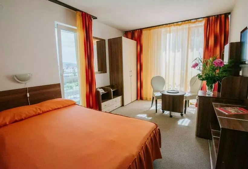 هتل Complex Balnear Covasna