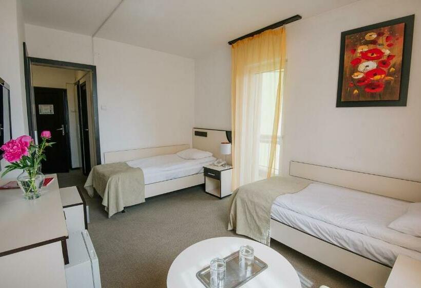 هتل Complex Balnear Covasna